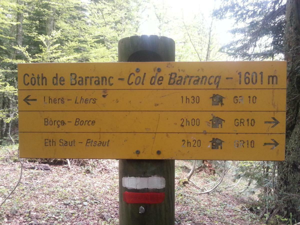 Gite De Montagne Du Plateau De Lhers- Accueil Randonneurs Accous Exteriör bild